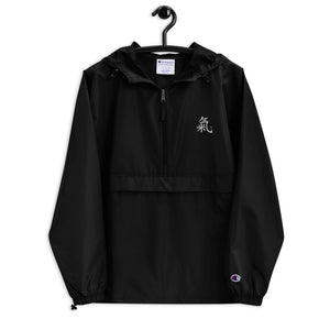 Open image in slideshow, Qi Embroidered Champion Packable Jacket

