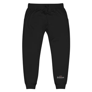 在幻灯片中打开图片，blo͞om Black fleece sweatpants
